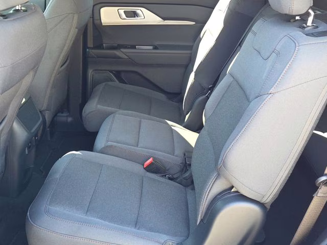 2026 White Metallic Ford Explorer Active RWD SUV