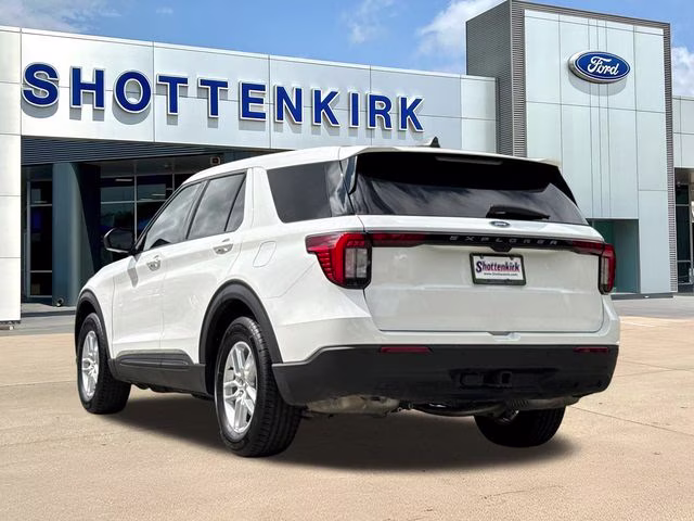 2026 White Metallic Ford Explorer Active RWD SUV