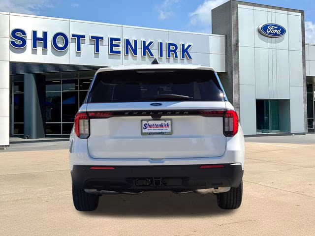 2026 White Metallic Ford Explorer Active RWD SUV