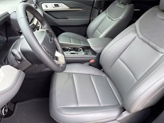 2026 Gray Metallic Ford Explorer Active RWD SUV