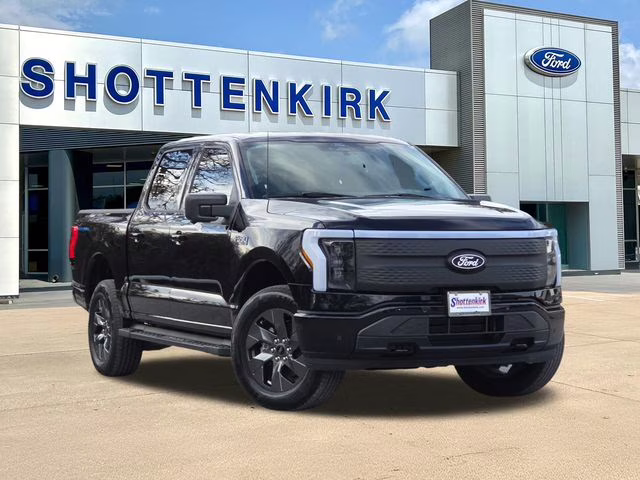 2025 Black Metallic Ford F-150 Lightning Flash AWD Truck