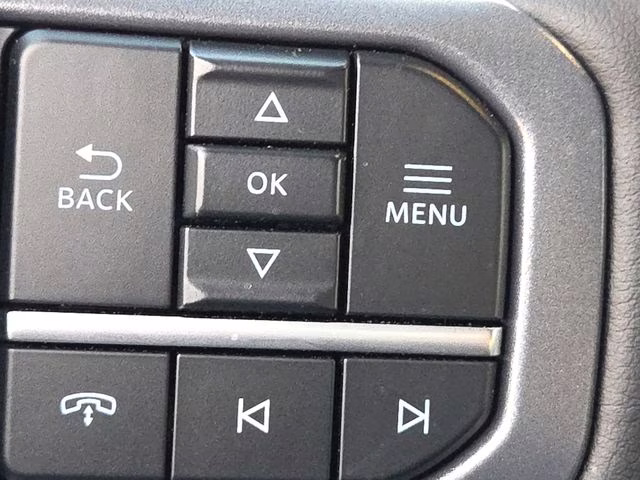 2025 Black Metallic Ford F-150 Lightning Flash AWD Truck