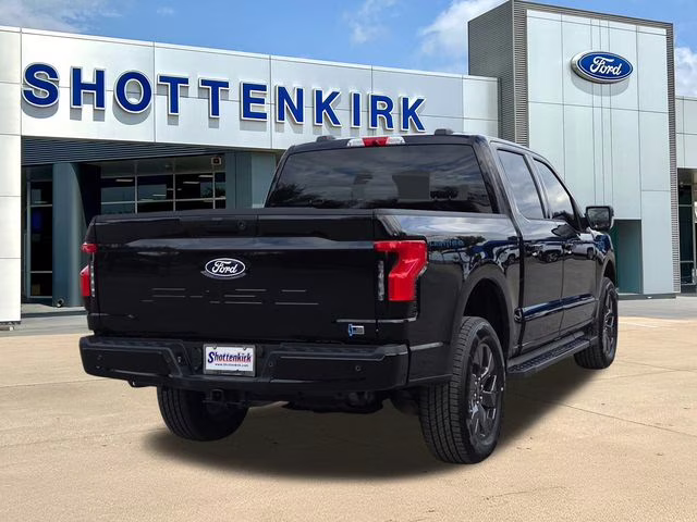 2025 Black Metallic Ford F-150 Lightning Flash AWD Truck