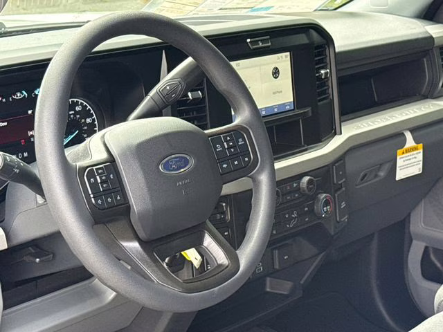 2026 Oxford White Ford Super Duty F-250 SRW XL 4X4 Truck