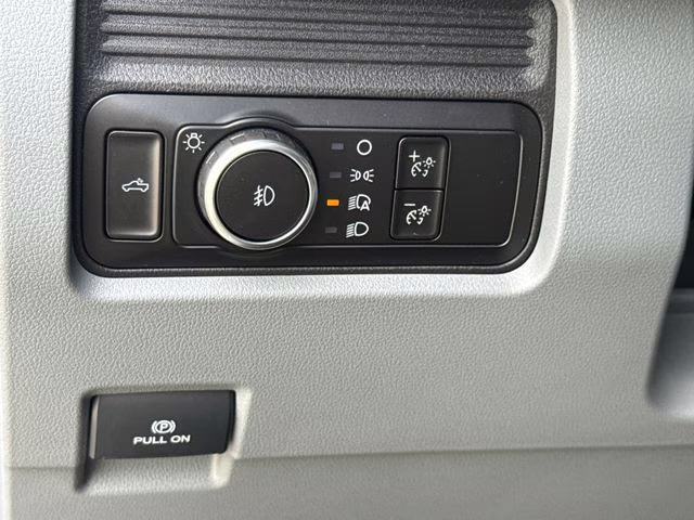 2026 Oxford White Ford Super Duty F-250 SRW XL 4X4 Truck