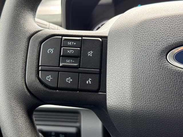 2026 Oxford White Ford Super Duty F-250 SRW XL 4X4 Truck