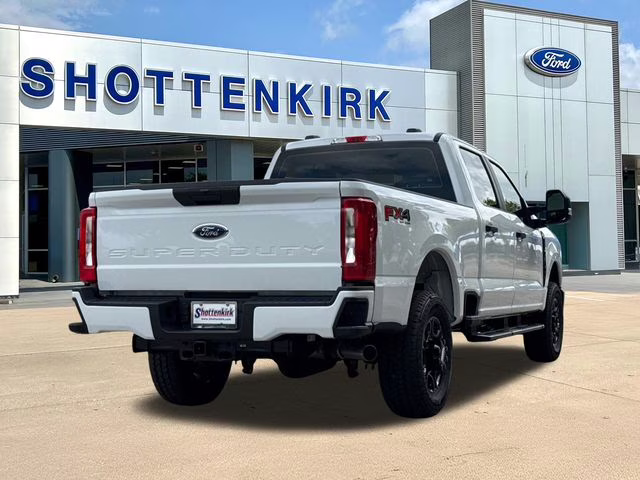 2026 Oxford White Ford Super Duty F-250 SRW XL 4X4 Truck
