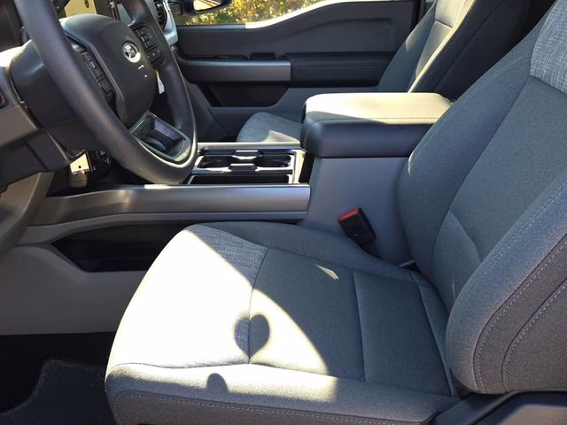 2026 Black Metallic Ford Super Duty F-250 SRW XLT 4X4 Truck