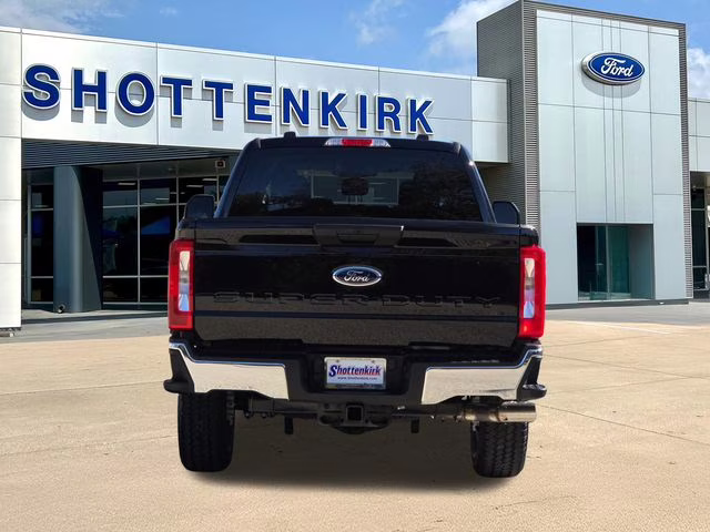 2026 Black Metallic Ford Super Duty F-250 SRW XLT 4X4 Truck