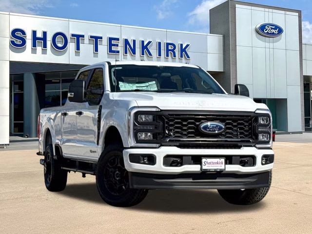 2026 Oxford White Ford Super Duty F-250 SRW XL 4X4 Truck