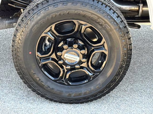 2026 Oxford White Ford Super Duty F-250 SRW XL 4X4 Truck