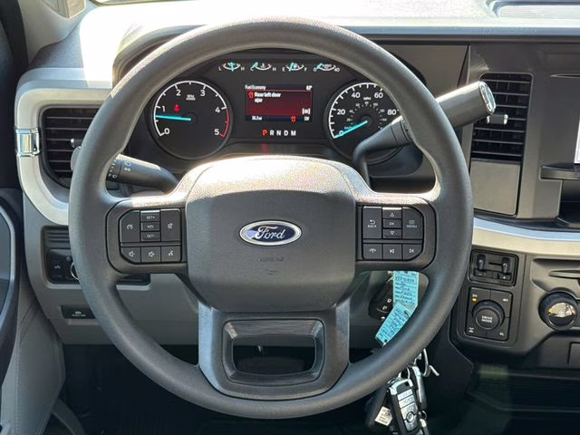 2026 Oxford White Ford Super Duty F-250 SRW XL 4X4 Truck