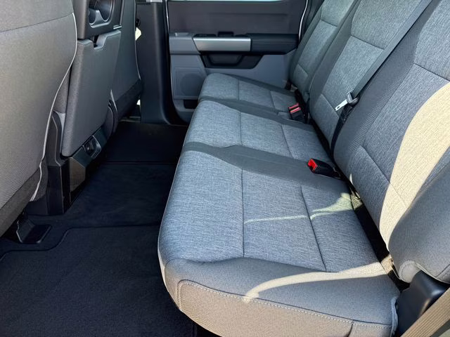 2026 Oxford White Ford Super Duty F-250 SRW XL 4X4 Truck