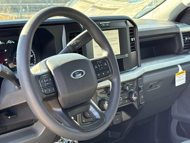 2026 Oxford White Ford Super Duty F-250 SRW XL 4X4 Truck