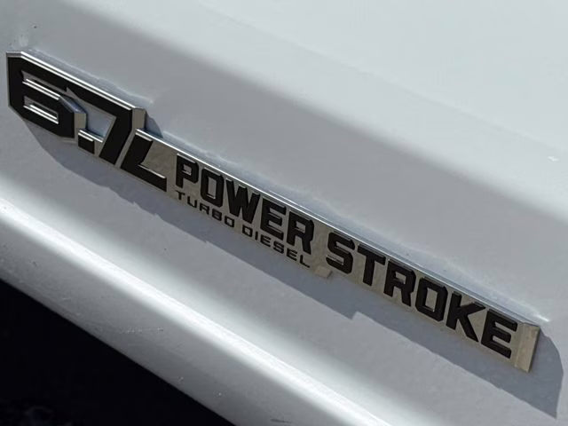 2026 Oxford White Ford Super Duty F-250 SRW XL 4X4 Truck