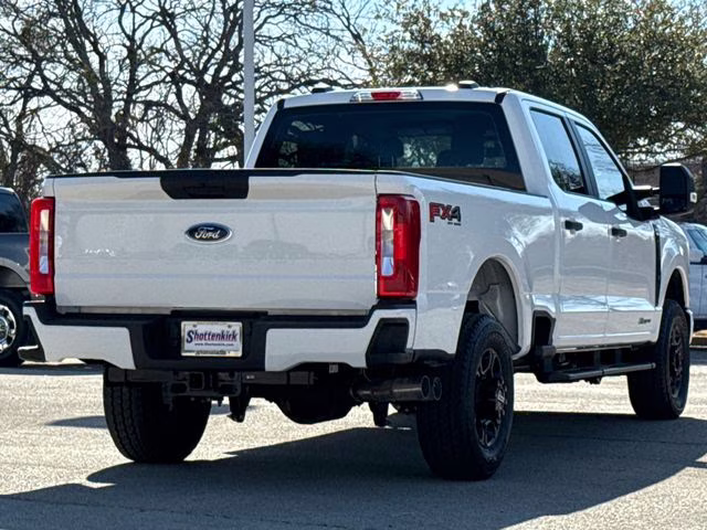 2026 Oxford White Ford Super Duty F-250 SRW XL 4X4 Truck