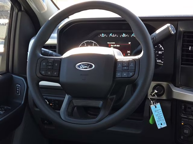 2026 Oxford White Ford Super Duty F-250 SRW XL 4X4 Truck