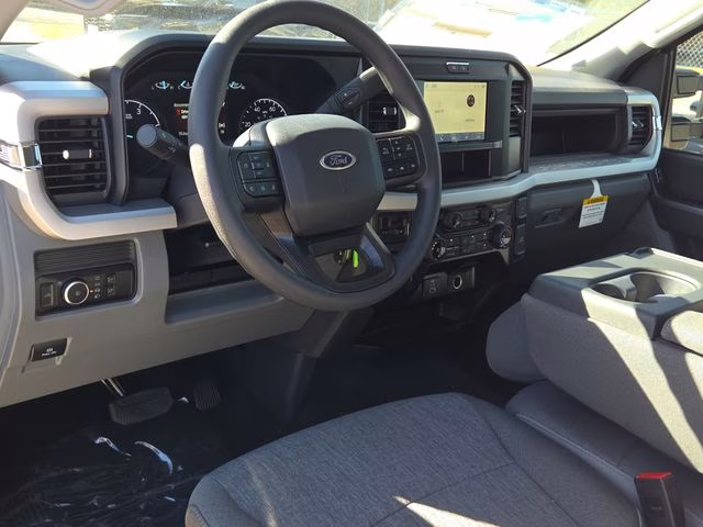 2026 Oxford White Ford Super Duty F-250 SRW XL 4X4 Truck