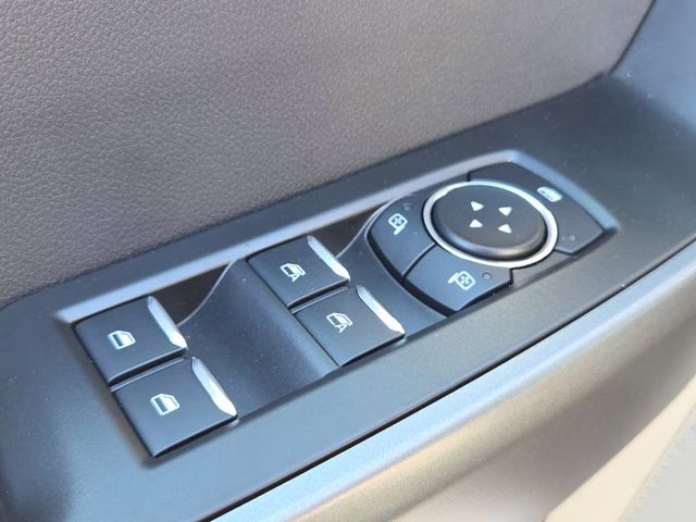 2026 Oxford White Ford Super Duty F-250 SRW XL 4X4 Truck