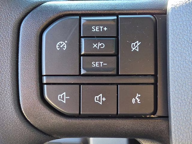 2026 Oxford White Ford Super Duty F-250 SRW XL 4X4 Truck