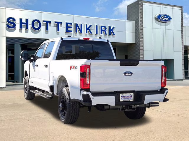 2026 Oxford White Ford Super Duty F-250 SRW XL 4X4 Truck