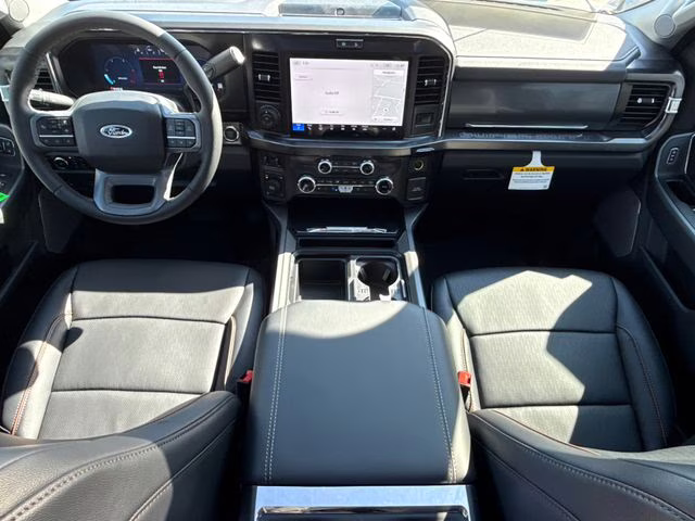 2026 Oxford White Ford Super Duty F-250 SRW Lariat 4X4 Truck