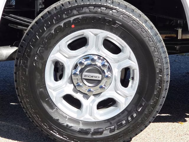 2026 Oxford White Ford Super Duty F-250 SRW XLT 4X4 Truck