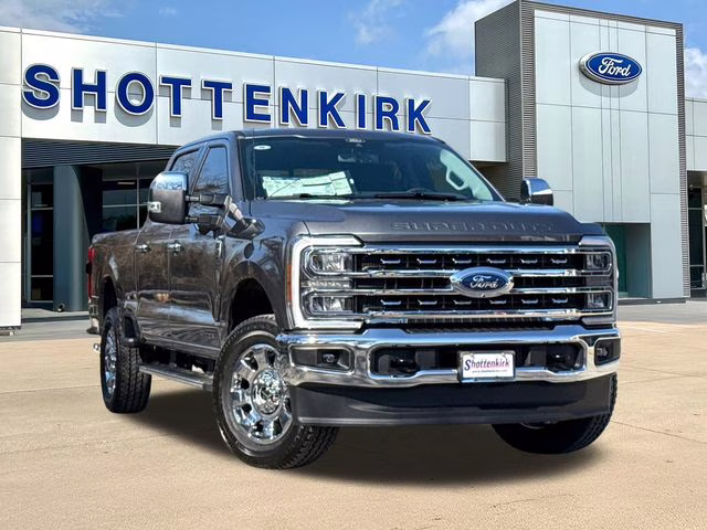 2026 Gray Metallic Ford Super Duty F-250 SRW Lariat 4X4 Truck
