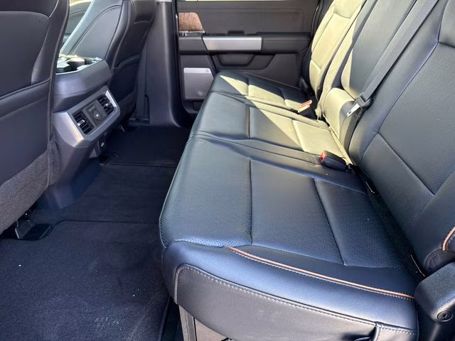 2026 Gray Metallic Ford Super Duty F-250 SRW Lariat 4X4 Truck