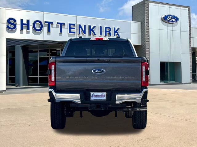 2026 Gray Metallic Ford Super Duty F-250 SRW Lariat 4X4 Truck