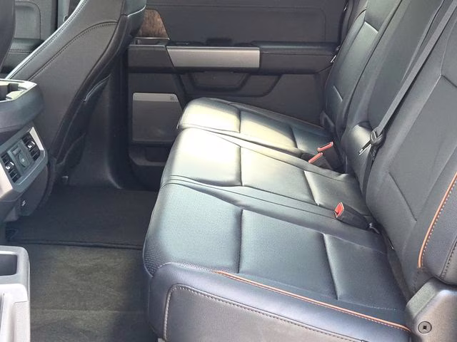 2026 Black Metallic Ford Super Duty F-250 SRW Lariat 4X4 Truck