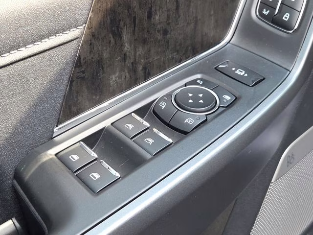 2026 Black Metallic Ford Super Duty F-250 SRW Lariat 4X4 Truck