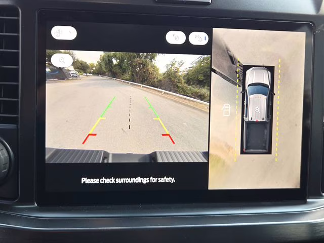 2026 Black Metallic Ford Super Duty F-250 SRW Lariat 4X4 Truck