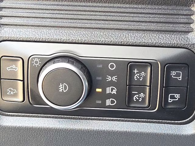 2026 Black Metallic Ford Super Duty F-250 SRW Lariat 4X4 Truck