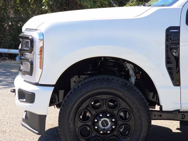 2026 White Metallic Ford Super Duty F-250 SRW Lariat 4X4 Truck