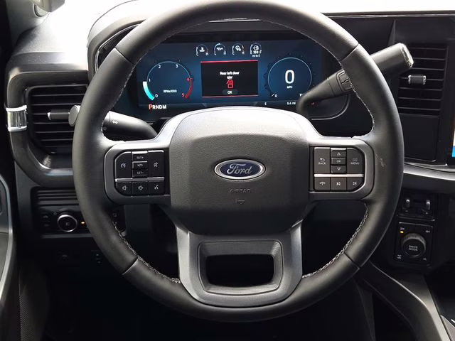 2026 White Metallic Ford Super Duty F-250 SRW Lariat 4X4 Truck