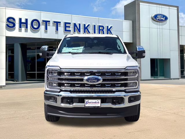 2026 White Metallic Ford Super Duty F-250 SRW Lariat 4X4 Truck