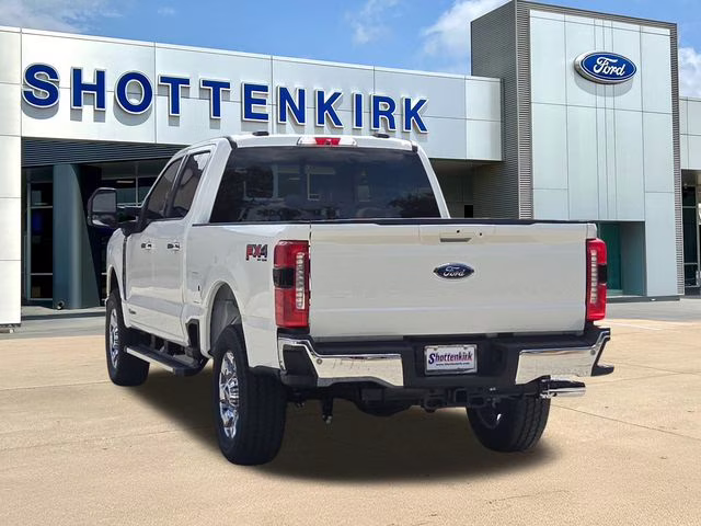 2026 White Metallic Ford Super Duty F-250 SRW Lariat 4X4 Truck