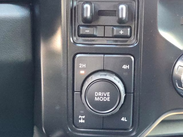 2026 Black Metallic Ford Super Duty F-350 SRW Platinum 4X4 Truck