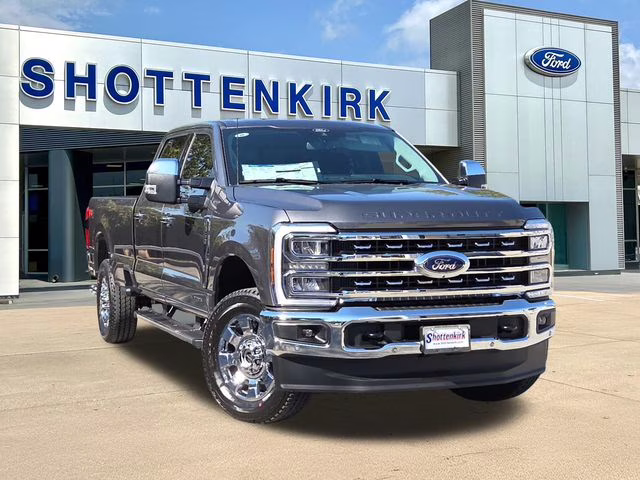 2026 Gray Metallic Ford Super Duty F-350 SRW Lariat 4X4 Truck