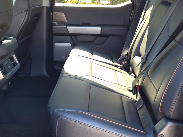 2026 Gray Metallic Ford Super Duty F-350 SRW Lariat 4X4 Truck