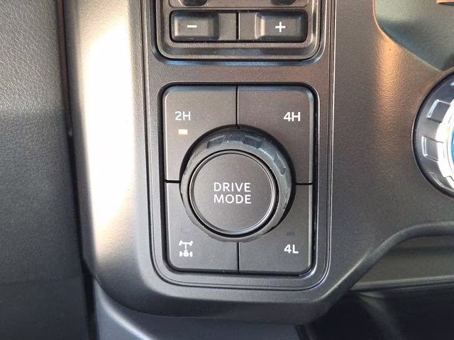 2026 Gray Metallic Ford Super Duty F-350 SRW Lariat 4X4 Truck