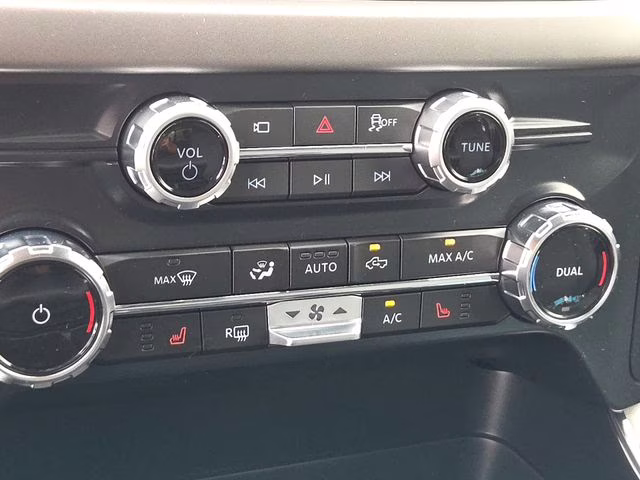 2025 Silver Metallic Ford F-150 XLT 4X4 Truck