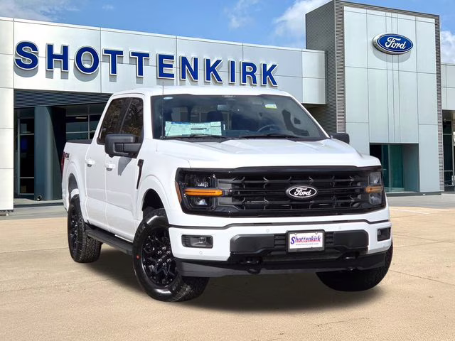 2026 Oxford White Ford F-150 XLT 4X4 Truck
