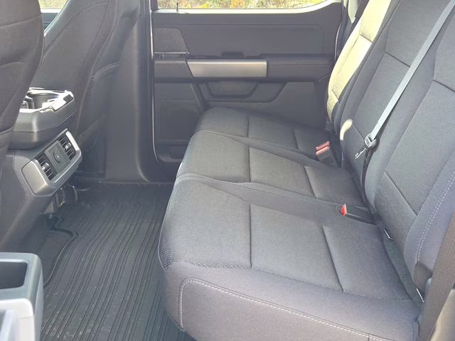 2026 Oxford White Ford F-150 XLT 4X4 Truck