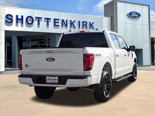 2026 Oxford White Ford F-150 XLT 4X4 Truck