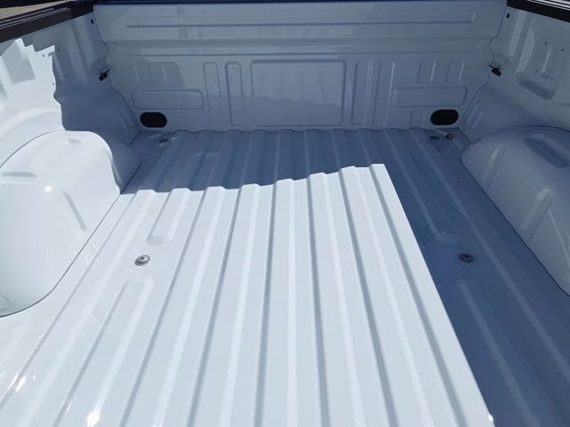 2025 Oxford White Ford F-150 XLT 4X4 Truck