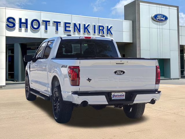 2025 Oxford White Ford F-150 XLT 4X4 Truck
