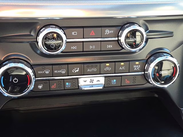 2025 Black Metallic Ford F-150 Lariat 4X4 Truck