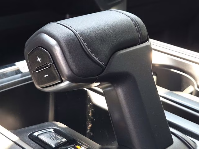 2025 Black Metallic Ford F-150 Lariat 4X4 Truck